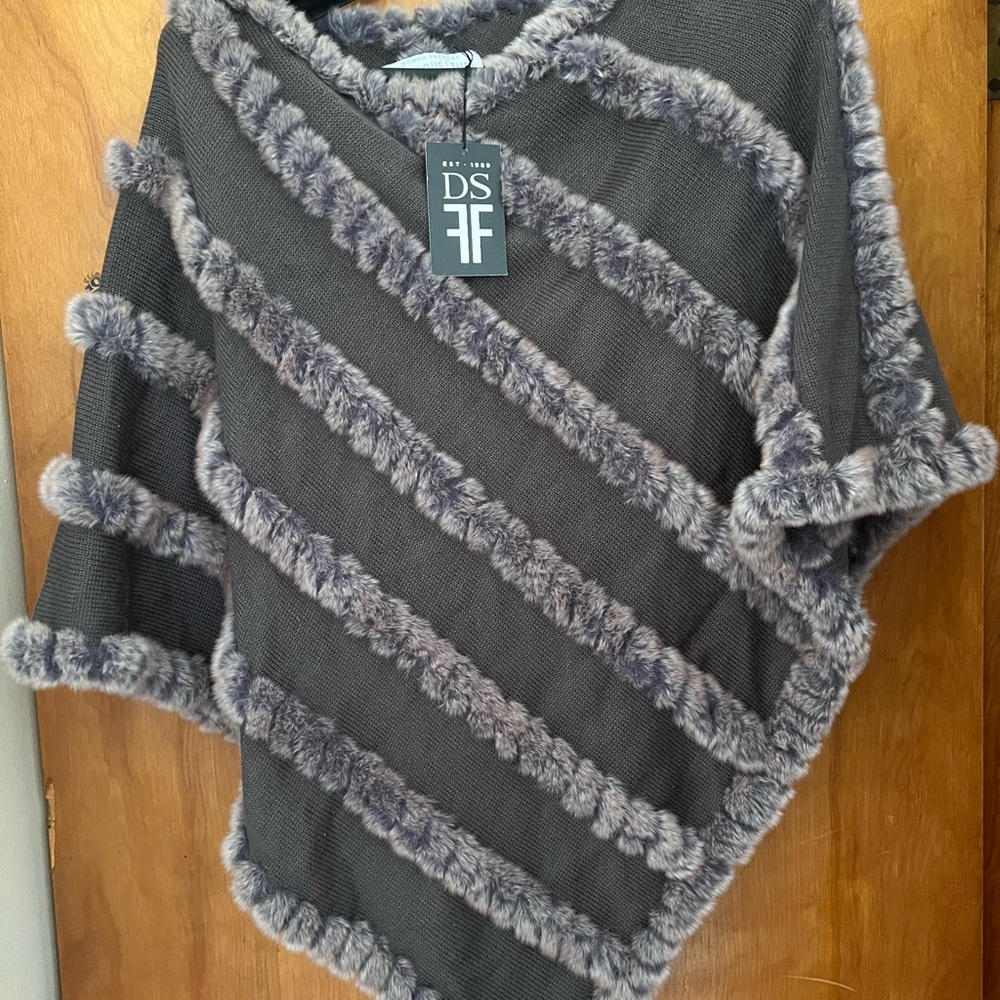 Donna Salyers Fabulous Furs Poncho